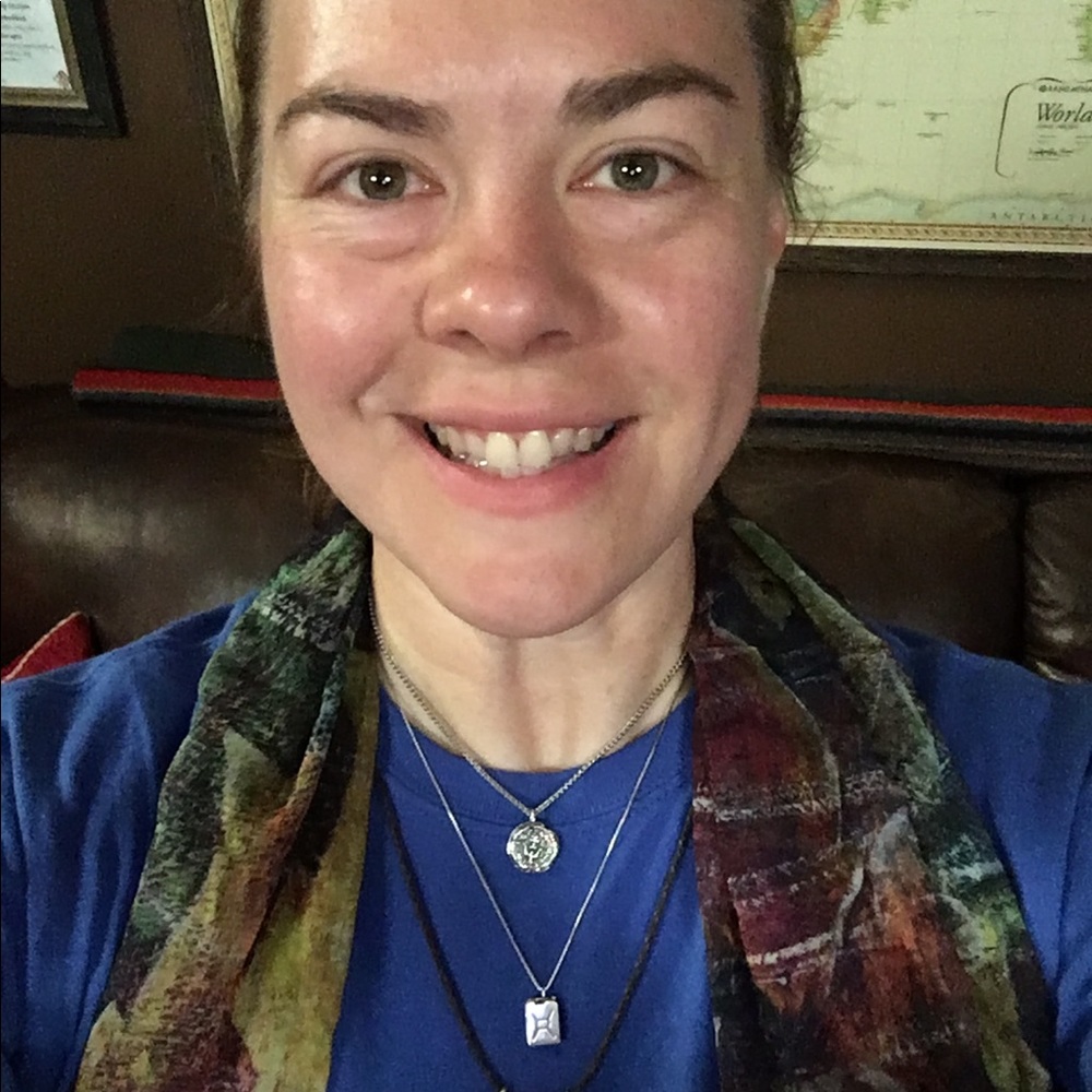 Meet your Posher, Kelly